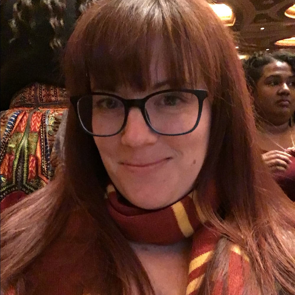 Meet your Posher, Laura